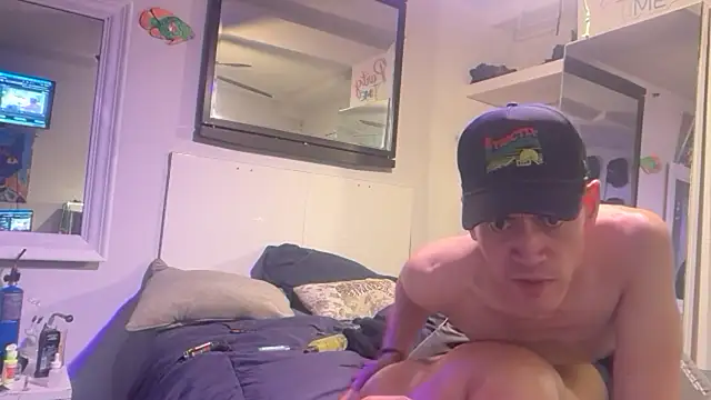 hot shot 13 online show from November 30, 2025, 7:47 pm