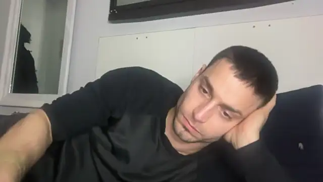 hot shot 13 online show from November 16, 2025, 8:13 pm