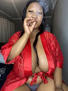 Snapshot of MayaPassion chatting on September 16, 2025, 7:04 pm MayaPassion online show from September 16, 2025, 7:04 pm