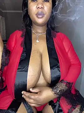 Snapshot of MayaPassion chatting on October 2, 2025, 6:44 pm MayaPassion online show from October 2, 2025, 6:44 pm