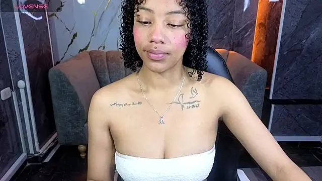 Violeth b online show from November 4, 2025, 12:42 pm