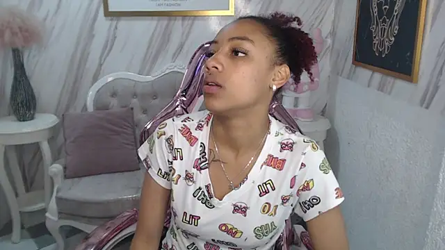Violeth b online show from February 21, 2025, 12:49 pm