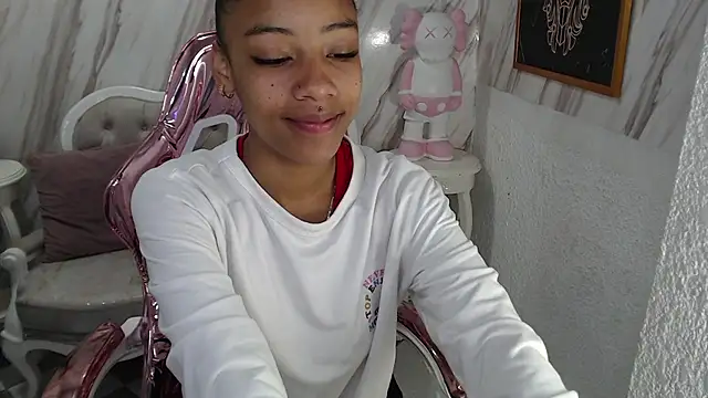 Violeth b online show from February 22, 2025, 12:40 pm