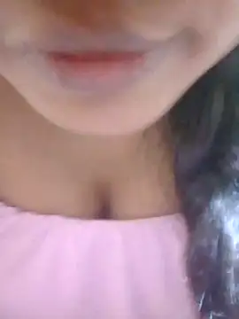 Snapshot of Diwya69 chatting on October 22, 2025, 2:33 am Diwya69 online show from October 22, 2025, 2:33 am