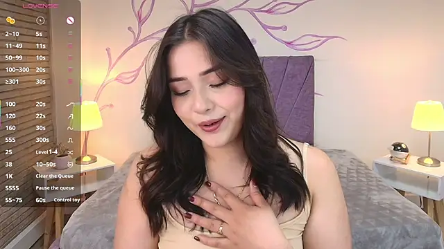 DahliaMoore online show from October 28, 2025, 8:08 pm