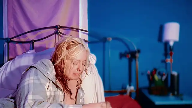 SkarlettRose96 online show from December 1, 2025, 1:45 pm