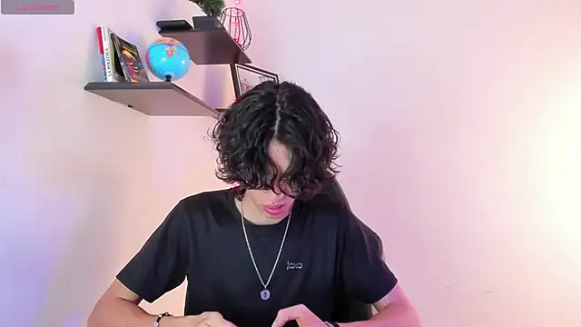 manu vera online show from October 5, 2025, 3:08 am