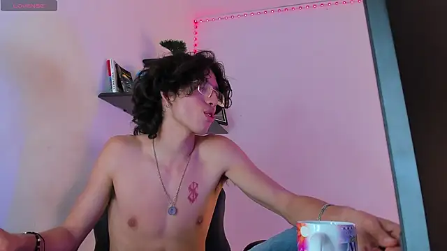 manu vera online show from October 4, 2025, 8:16 am