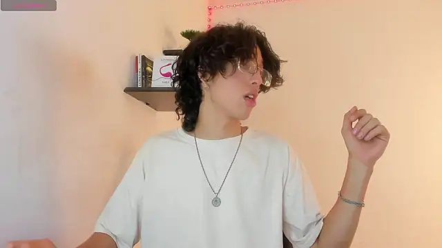 manu vera online show from September 26, 2025, 7:54 pm