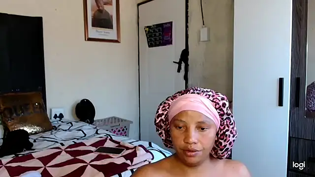 Snapshot of quenliyasa chatting on October 21, 2025, 8:47 am quenliyasa online show from October 21, 2025, 8:47 am