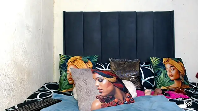 quenliyasa online show from April 23, 2026, 10:44 am