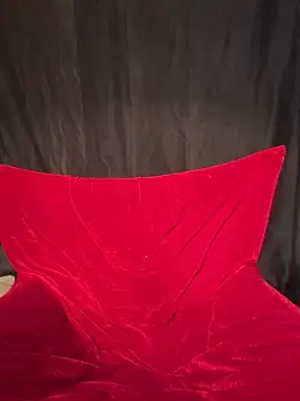 bluyinx online show from March 18, 2025, 9:43 pm