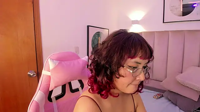 Haru Bonny online show from December 14, 2025, 8:09 am