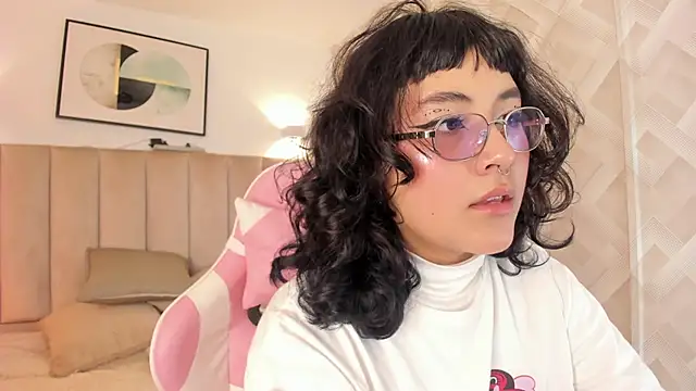 Haru Bonny online show from February 9, 2026, 9:02 pm