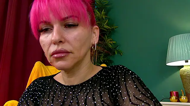 Snapshot of Foxxxy_MILF chatting on March 21, 2025, 5:21 am Foxxxy MILF online show from March 21, 2025, 5:21 am