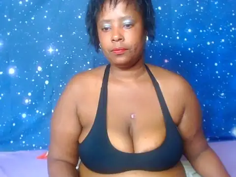 2Sweetysmile online show from February 17, 2025, 6:28 pm