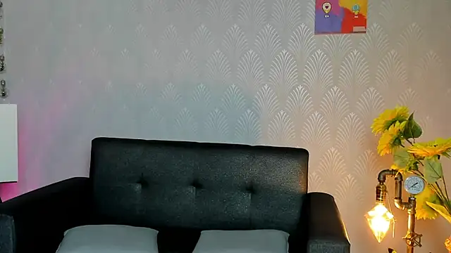 Alaia Love77 online show from June 2, 2026, 9:04 pm