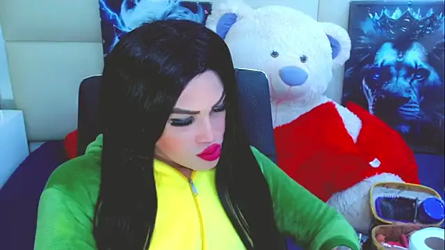 Snapshot of NathaliaCross chatting on September 18, 2025, 12:13 am NathaliaCross online show from September 18, 2025, 12:13 am