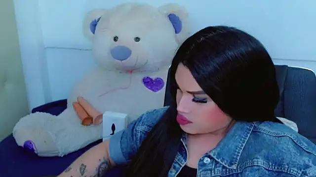 Snapshot of NathaliaCross chatting on October 18, 2025, 8:44 pm NathaliaCross online show from October 18, 2025, 8:44 pm