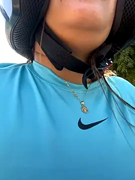 Snapshot of perlita05 chatting on September 24, 2025, 7:42 pm perlita05 online show from September 24, 2025, 7:42 pm