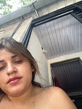 Snapshot of perlita05 chatting on October 2, 2025, 8:34 pm perlita05 online show from October 2, 2025, 8:34 pm