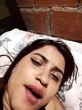 perlita05 online show from February 27, 2025, 8:35 am