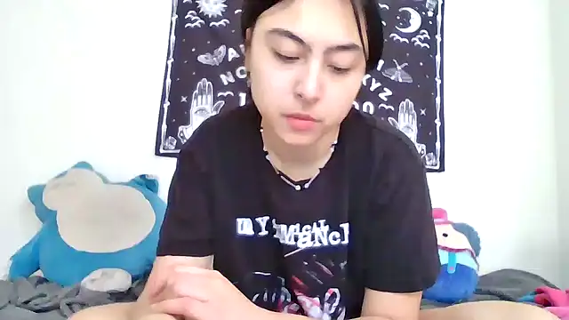 Valentineyittk online show from December 24, 2024, 8:16 pm