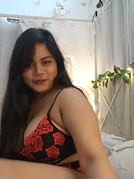 Snapshot of its_amesha chatting on January 7, 2025, 11:24 pm its amesha online show from January 7, 2025, 11:24 pm
