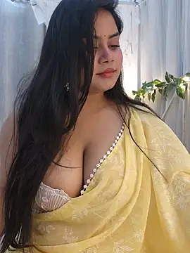 Snapshot of its_amesha chatting on January 10, 2025, 6:38 pm its amesha online show from January 10, 2025, 6:38 pm