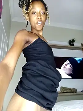 02Boitybaby online show from December 4, 2024, 5:49 pm