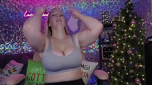 lucyallen4201 online show from December 21, 2025, 7:04 pm