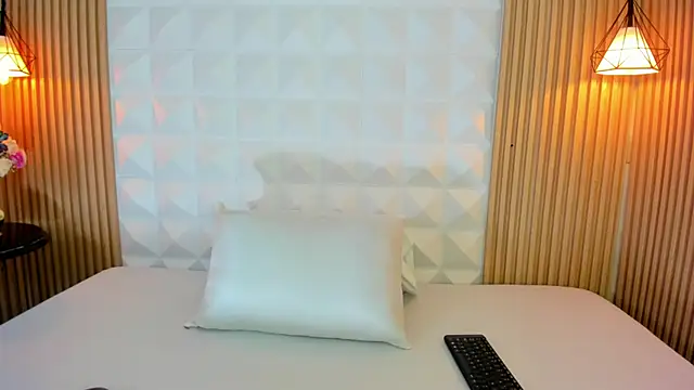 Melanieharriso  online show from February 27, 2025, 9:58 pm