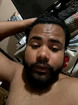 Snapshot of pura43 chatting on October 10, 2025, 6:31 pm pura43 online show from October 10, 2025, 6:31 pm