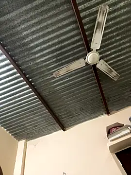 Snapshot of pura43 chatting on October 4, 2025, 11:12 am pura43 online show from October 4, 2025, 11:12 am