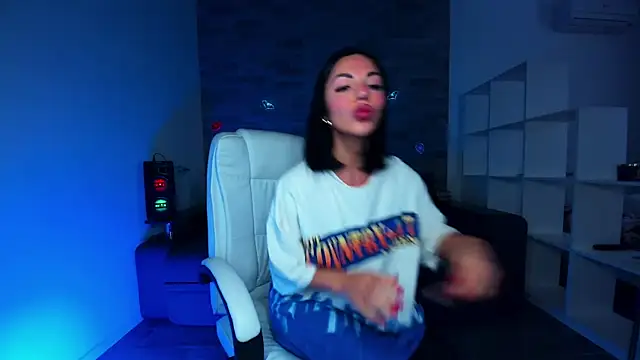 Snapshot of AddictedSabi chatting on October 14, 2025, 9:10 am AddictedSabi online show from October 14, 2025, 9:10 am