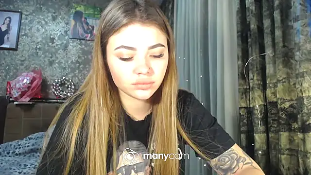BonnyShy online show from December 12, 2024, 1:17 pm