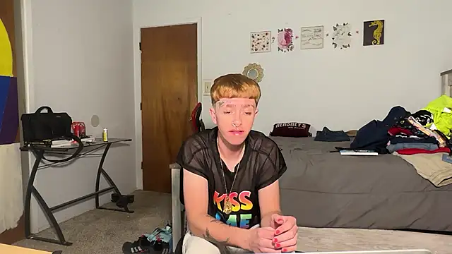 twentywithafelonyy online show from November 4, 2025, 2:15 am