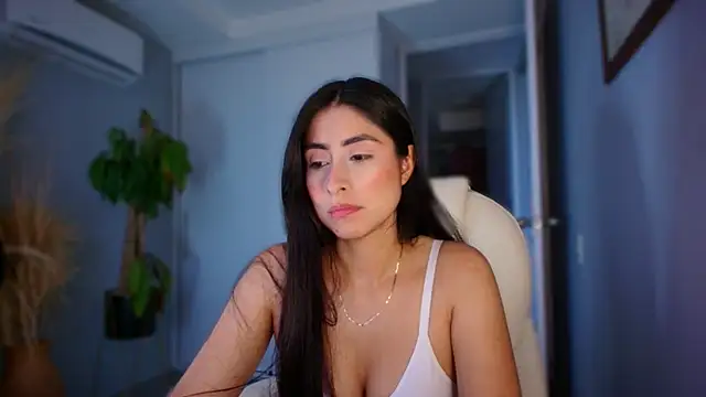 Snapshot of auroracaruso11 chatting on September 24, 2025, 10:27 pm auroracaruso11 online show from September 24, 2025, 10:27 pm