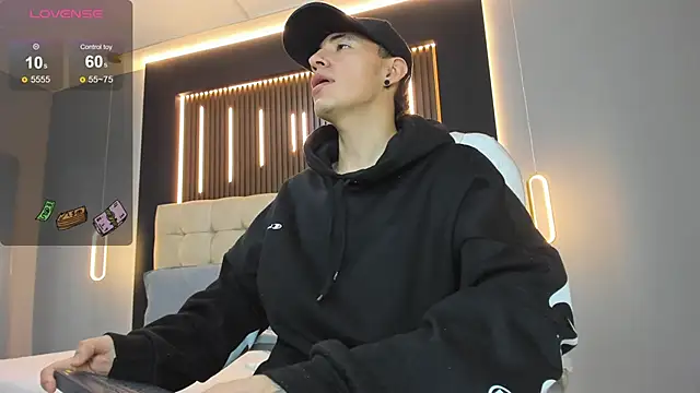 Lobo 17  online show from March 25, 2026, 3:39 am