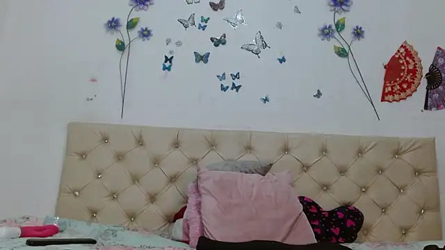 marlymilf6 online show from February 28, 2026, 4:12 am