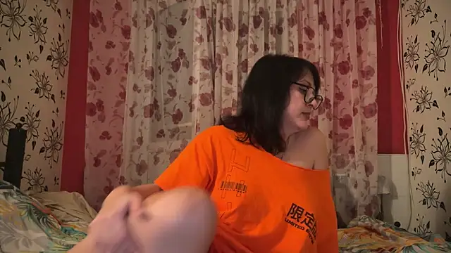 Snapshot of StellarTeam chatting on December 21, 2024, 4:46 pm StellarTeam online show from December 21, 2024, 4:46 pm