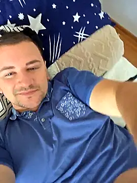 Snapshot of KarlosCarutox chatting on September 21, 2025, 10:09 am KarlosCarutox online show from September 21, 2025, 10:09 am