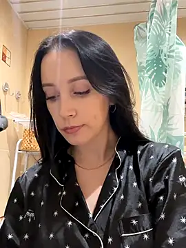 MonikaSweetXXX online show from October 31, 2025, 7:43 pm