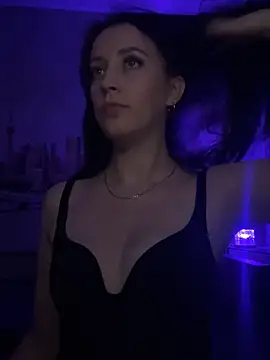 MonikaSweetXXX online show from September 23, 2025, 8:49 pm