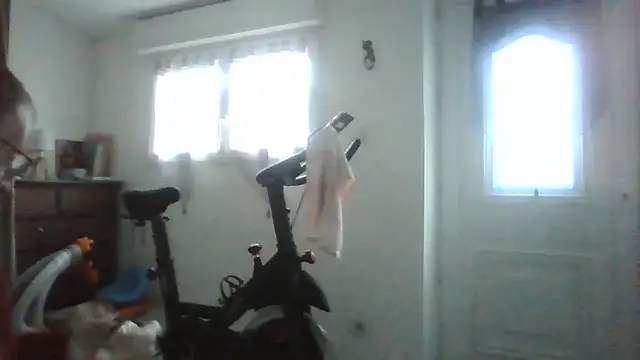 naturiste974 online show from November 18, 2025, 7:11 am