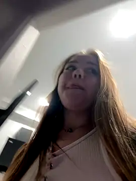 Snapshot of AnnabelleKelly chatting on October 3, 2025, 5:36 pm AnnabelleKelly online show from October 3, 2025, 5:36 pm