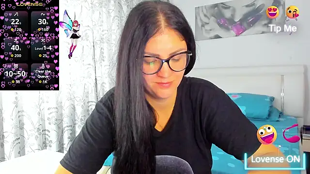 Snapshot of MyaBigBoobs chatting on September 25, 2025, 7:03 am MyaBigBoobs online show from September 25, 2025, 7:03 am