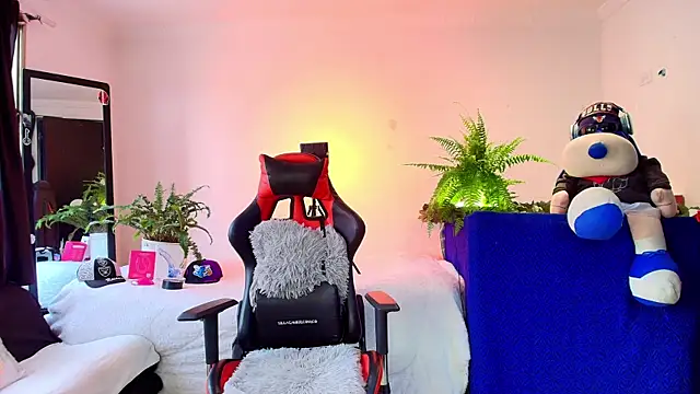 twink sebas  online show from October 11, 2025, 7:15 pm