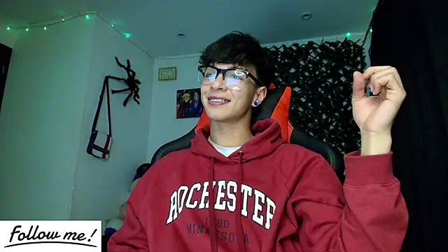 twink sebas  online show from January 22, 2025, 9:13 am