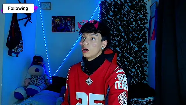 twink sebas  online show from February 26, 2025, 4:19 am